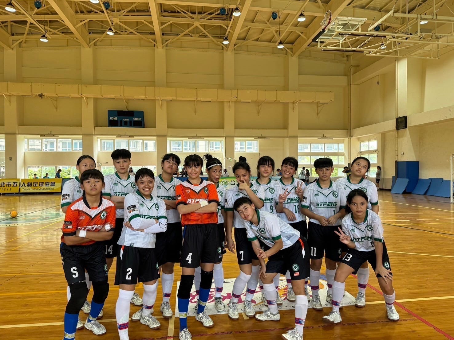 賀!!!本校女足隊榮獲「2024年全國室內五人制足球錦標賽」國女組冠軍、高女組亞軍